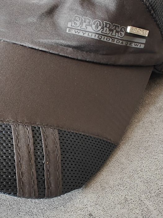 Czapka z daszkiem męska