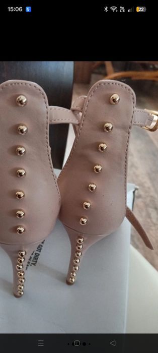 buty Kazar z ozdoba
