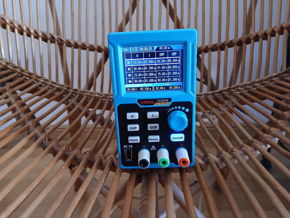 Fonte de Alimentaçäo Programavel  0-60V