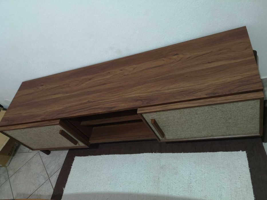 Movel TV 160cm em MDF folheado a Carvalho