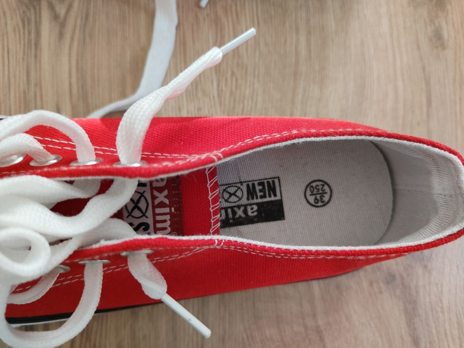 Tenisówki trampki r.39 nowe