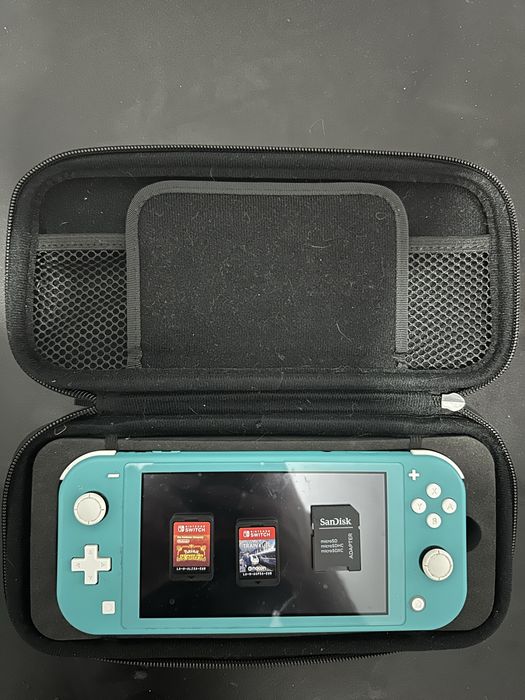 Nintendo Switch Lite COM JOGOS e SD Card