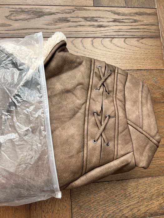 Жіноча куртка розмір М