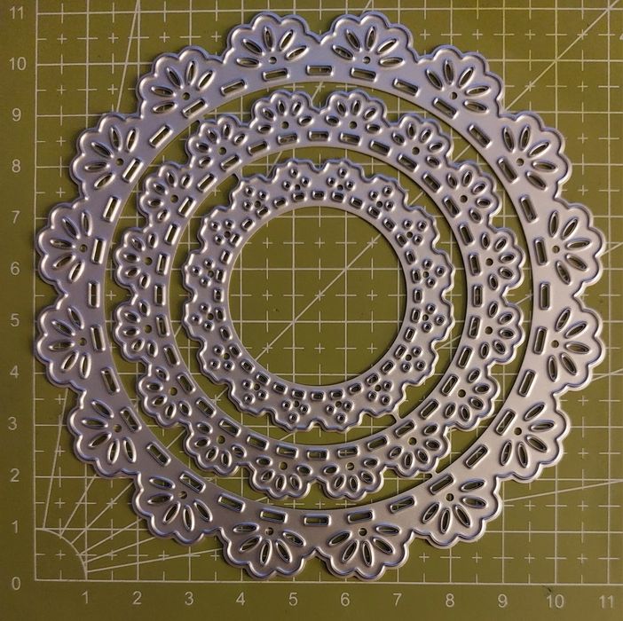 1438. Wykrojniki ramki serwetki scrapbooking