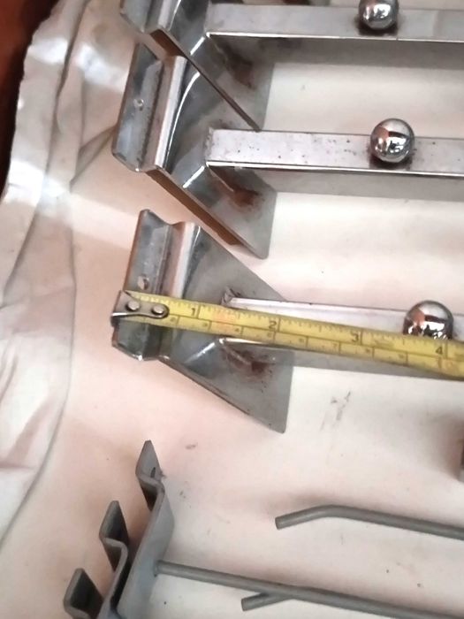 19 Cabides expositores metálicos de Roupa