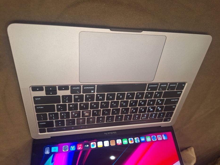 MacBook Pro 2020р.в.Quad Core i7/32/2000 акумулятор новий