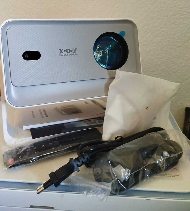 Projetor XGODY Gimbal A6 Pro Android 11 Full HD 1080P WiFi 6 Autofocus