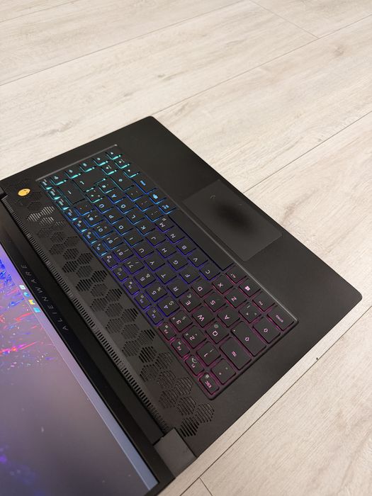 Ігровий ноутбук DELL Alienware M15 R6 11800H + RTX3070 8G + 2K 240Hz