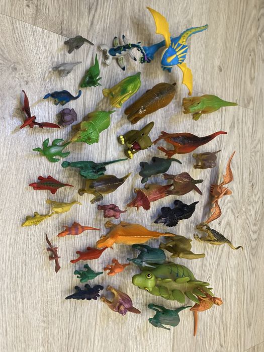 Lote de dinossauros – brinquedos para crianças
