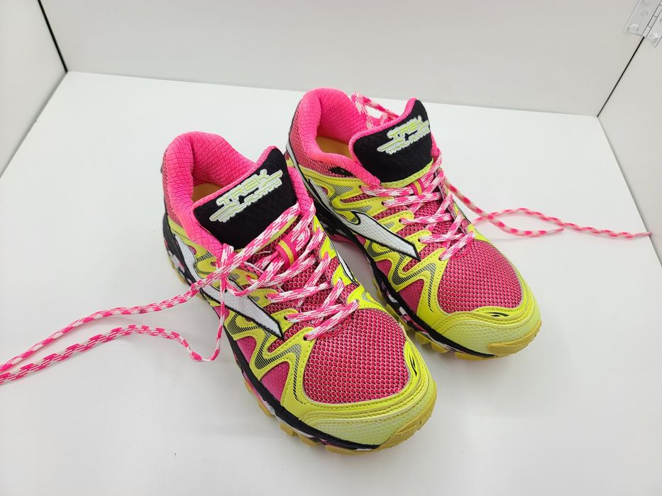 Кроссовки joma оригинал 37