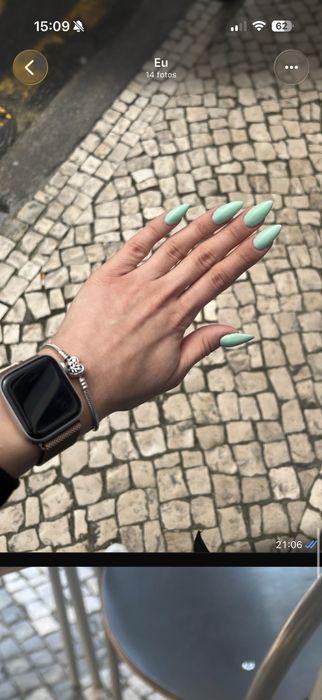 Unhas acrílico/verniz gel / gel