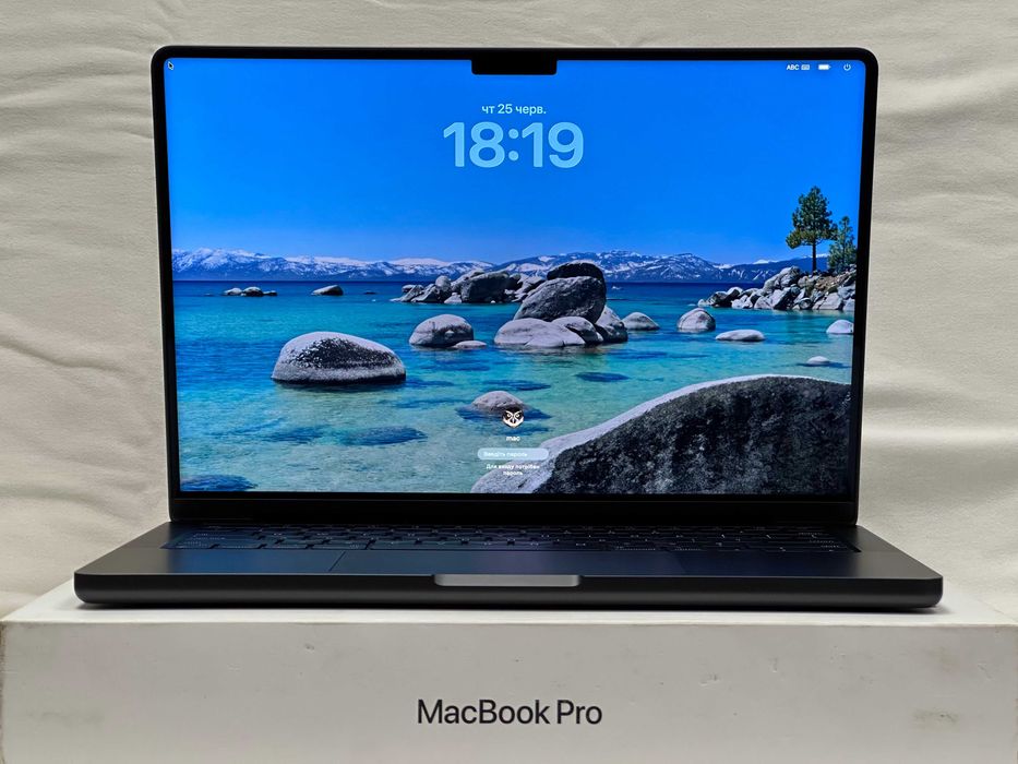 MacBook Pro 14.2” M3 Pro (2023), 18RAM/1000Gb SSD, Space Black -99% батарея