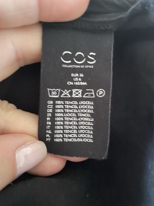 Sukienka COS czarna