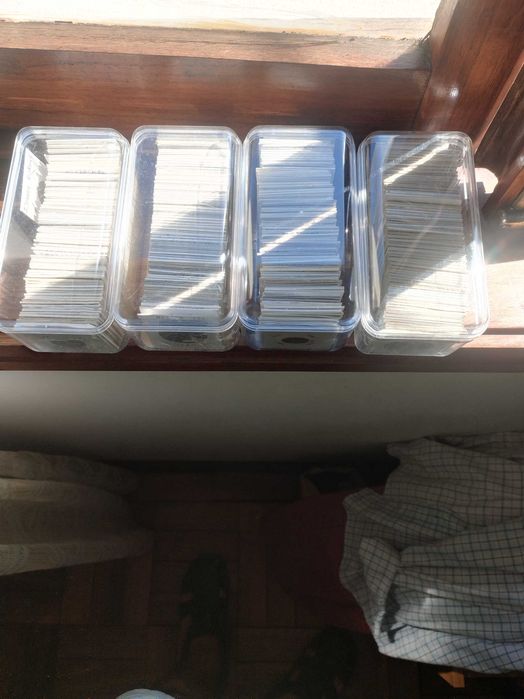 Lote de 300 moedas de vários países todas catalogadas
