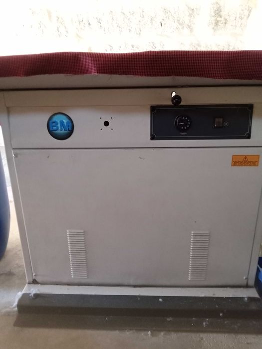 Prensa industrial para embalagem têxtil