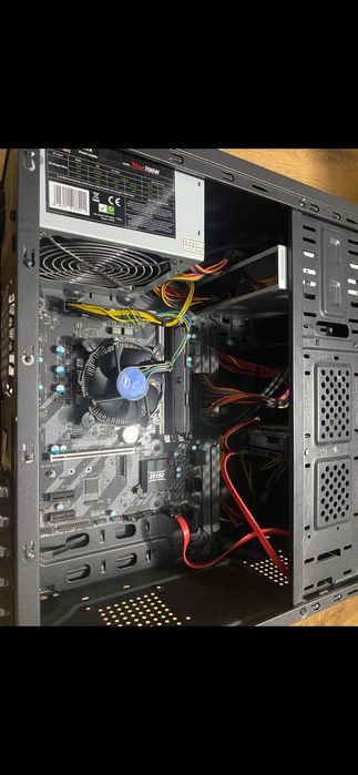 Komputer stacjonarny