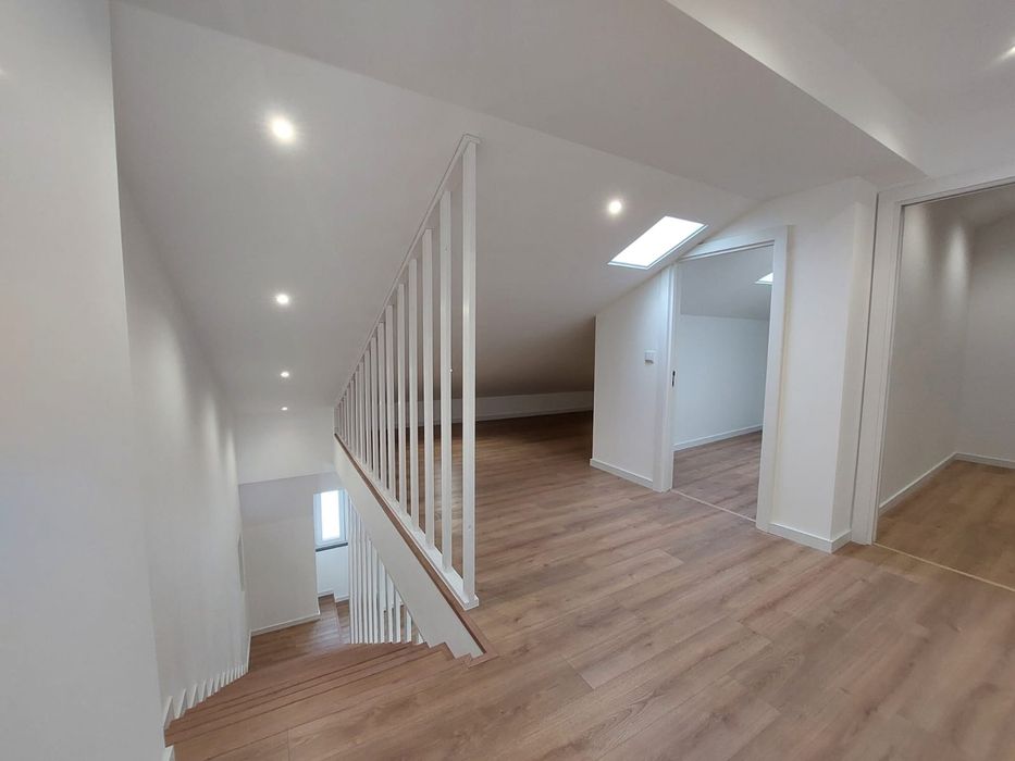 Apartamento T4 dúplex Novo a estrear em Portalegre