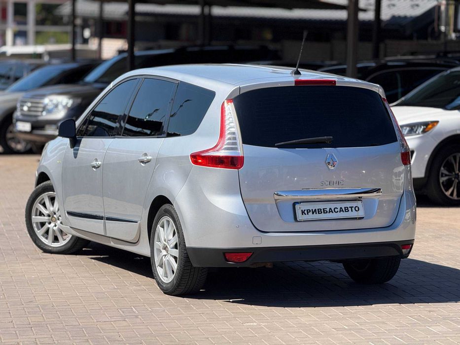 Renault Grand Scenic 2012
