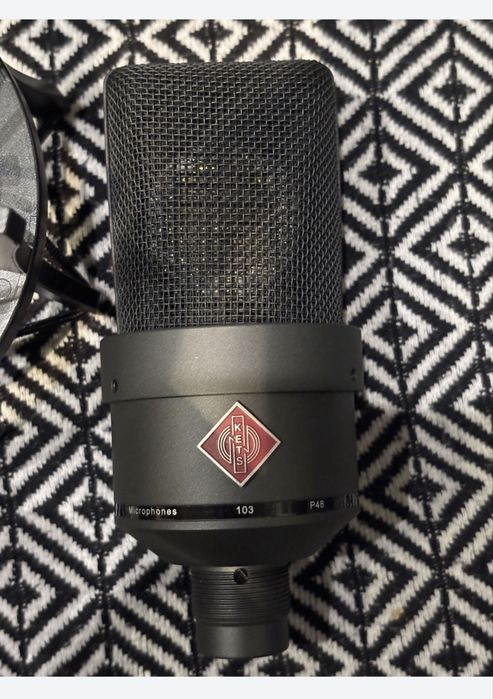 Mikrofon TLR-103.