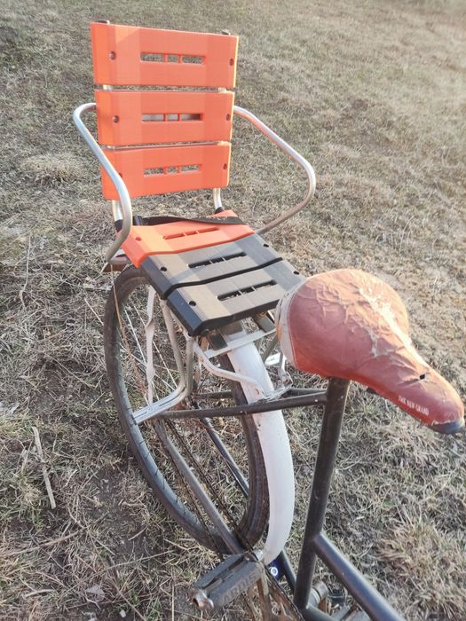 Велосипед жіночий з дитячим кріслом