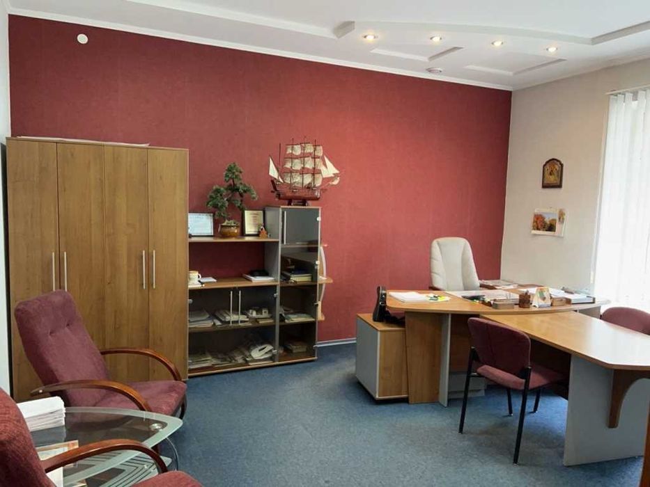 Пропонуємо в оренду офісне приміщення на Подолі.