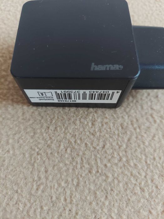 Зарядний пристрій Hama з 2 х USB-портами 3.1A 15,5W + 2,4А Німеччина