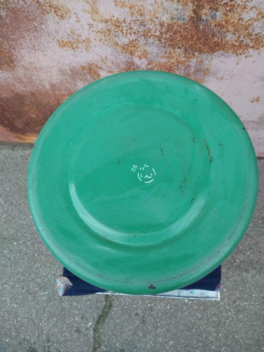 Продам большую эмалированную кастрюлю ссср