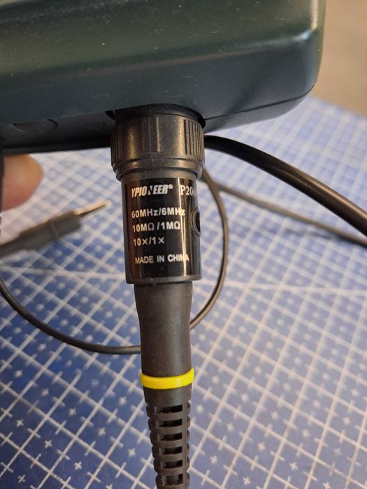 Осциллограф портативный Velleman HPS10 (батарейки или от сети) Бельгия