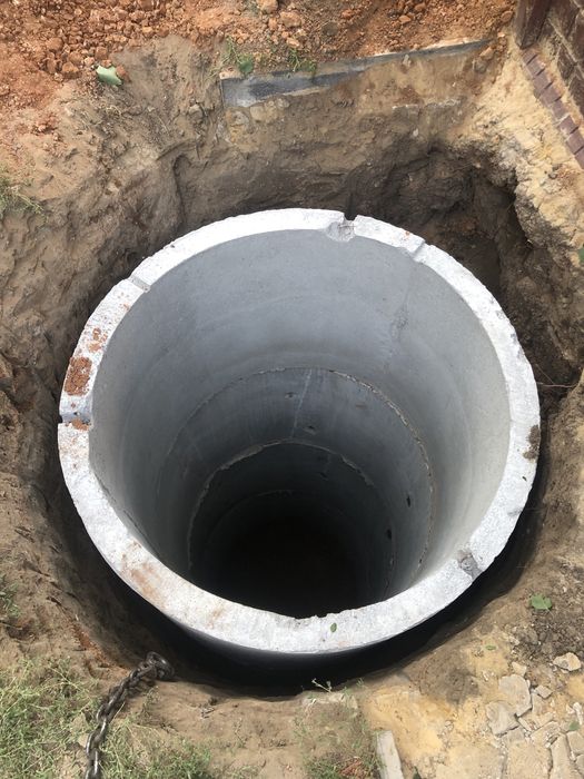 Бетонные кольца ,доставка и монтаж, яма под ключ