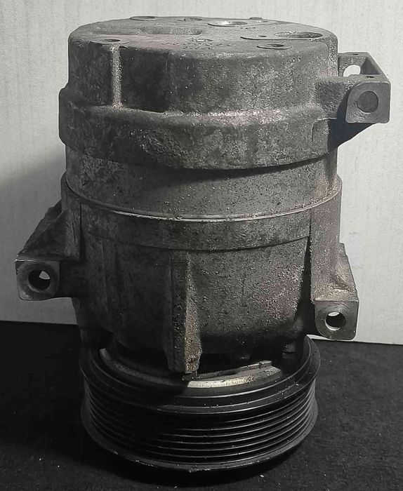 Compressor Ar Condicionado 8200678510 - RENAULT TRAFIC II Caixa