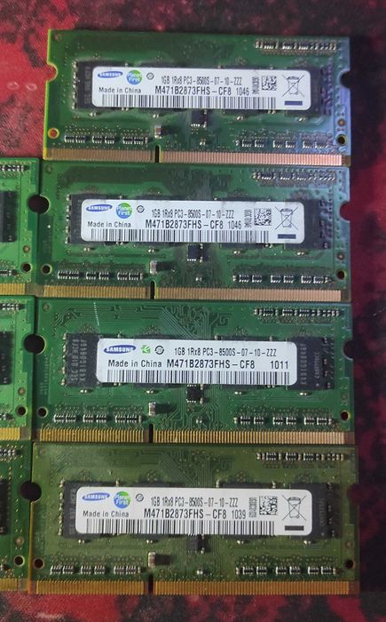Оперативна пам'ять Samsung SoDIMM DDR3 1gb 1066MHz
