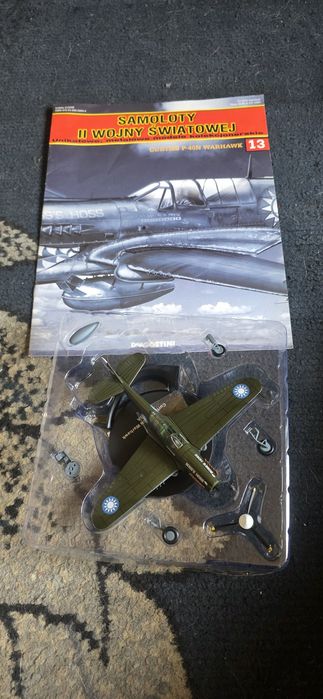 Model samolotu Curtiss P-40 Warhawk – Flying Tigers