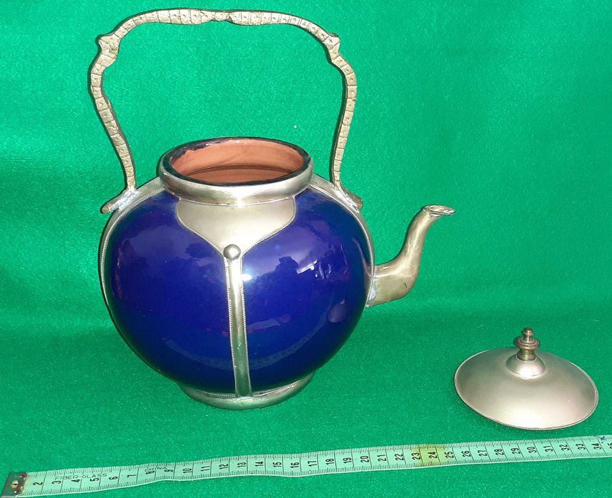 Bule Marroquino Porcelana e Metal