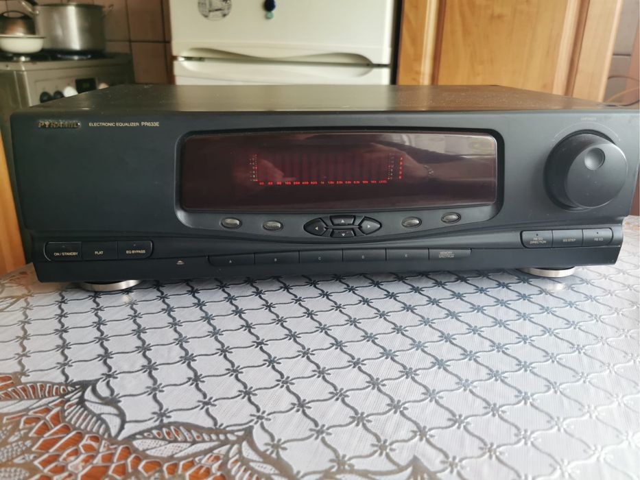 Equalizer Pyramid PR633E