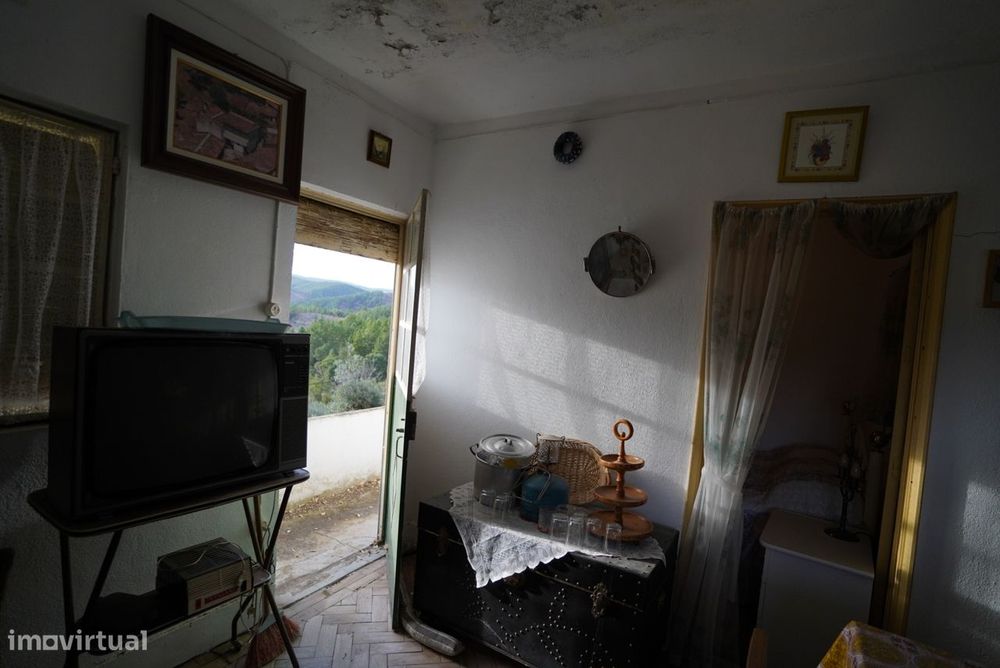 Moradia Rústica T4 Venda em Sarzedas,Castelo Branco