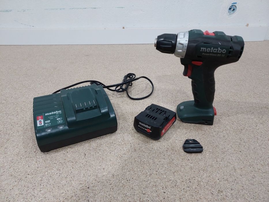 Шуруповерт metabo