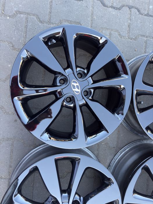 Felgi aluminiowe 16 cali Et 50 4x100 Hyundai I20 czujniki TPMS