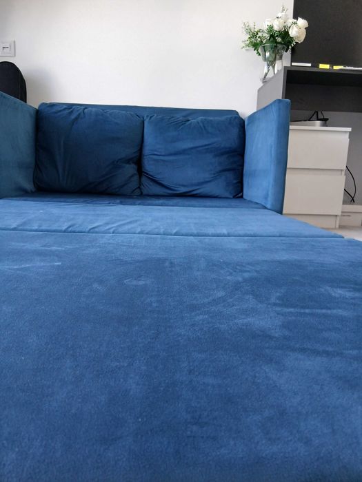 Conjunto de cadeiras e sofá cama a venda