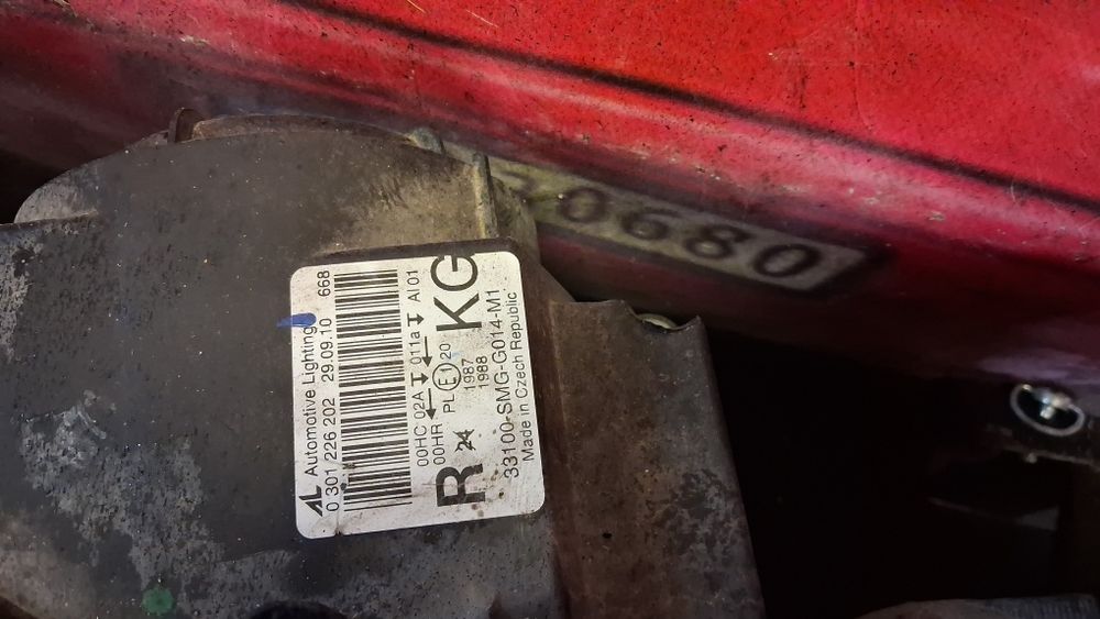 Передня права ліва фара Honda Civic 8 ufo