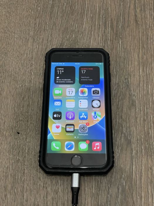 iPhone 8 64 gb com capa