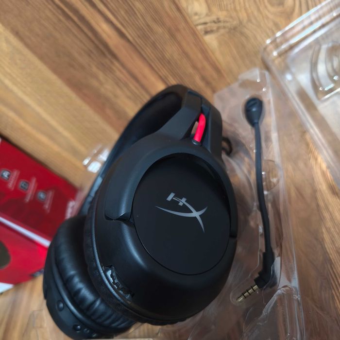 Безпровідні наушники HyperX Cloud Flight