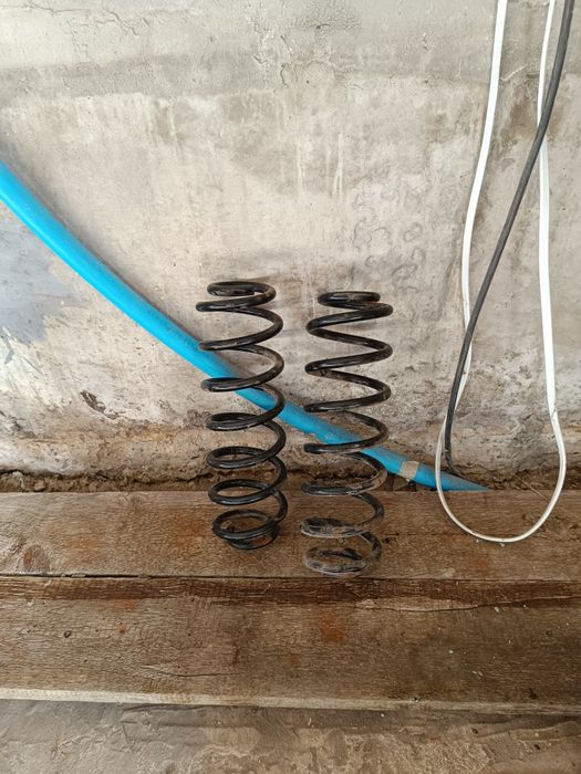 Пружини та амортизатори до Skoda Octavia A5