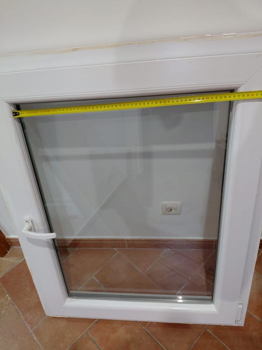 Janela em pvc branco como nova