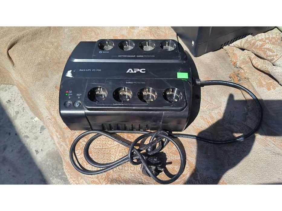 Безперебійник ДБЖ UPS APC Back-UPS ES700 (BE700G-RS)