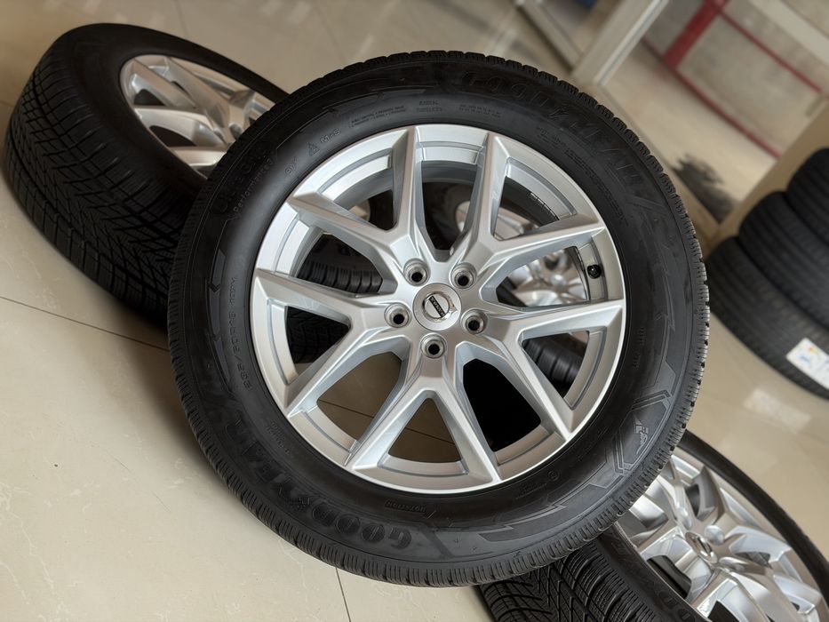 Диски Volvo XV60 XC40 r18/5/108 Ford 235/60/18 Goodyear зимові шини зимние шины колеса