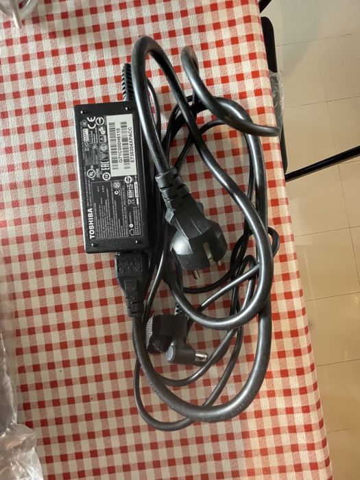 Network, VGA, USB, Monitor, and Charger Set64750789520770124