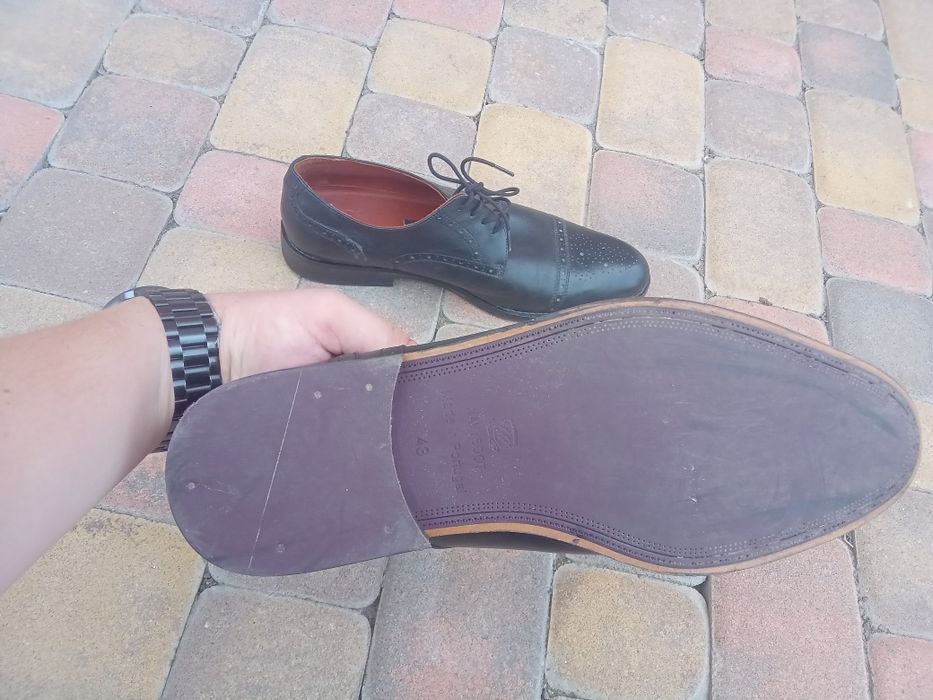 Продам шкіряні туфлі