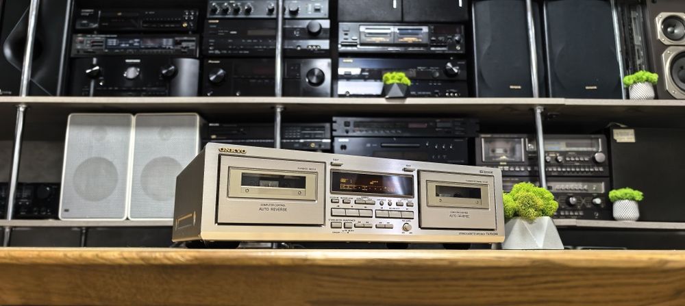 Касетний програвач Onkyo TA-RW244