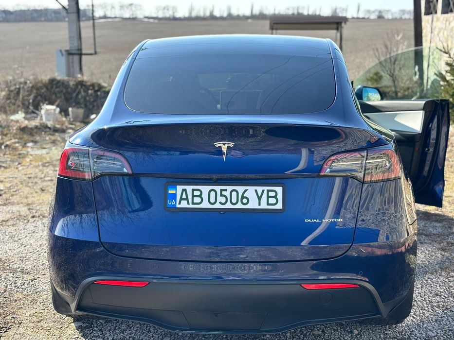 Tesla Model Y, 2021