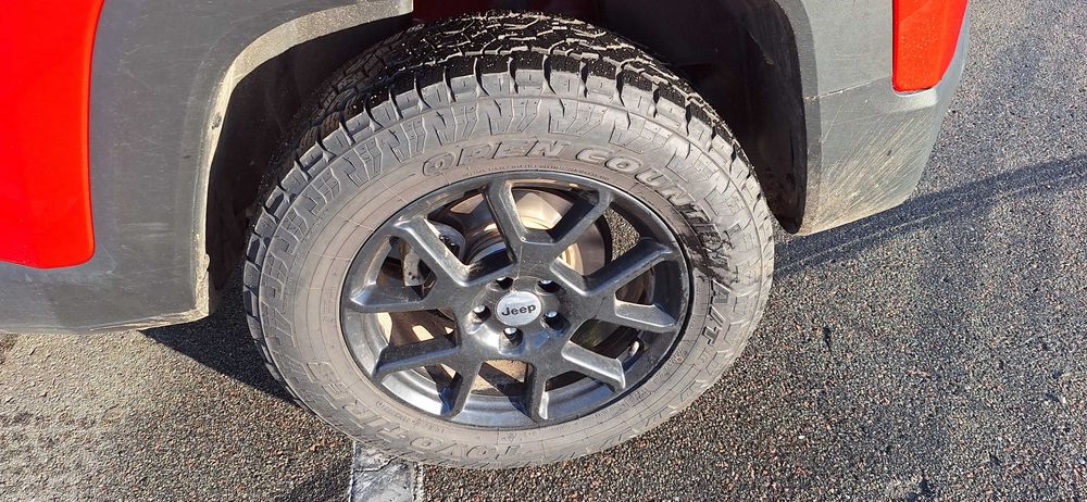 225 65 17 toyo - Купить шины для авто - Цена на OLX.ua